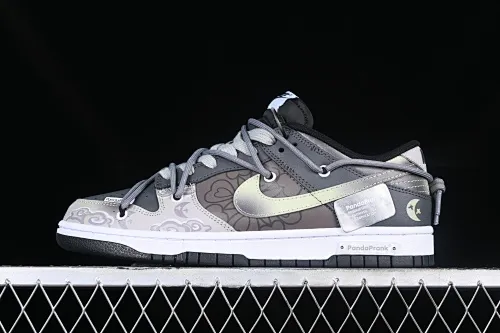 All categories Nk SB Dunk Series Nk SB Dunk Low Low-top sneakers Nk SB Dunk Low Lot "Tide" Panda Prank-Moon Tie Rope SB Dunk Series low-top casual sports skateboard shoes FD1232-001